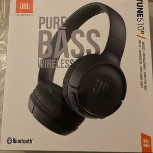JBL Wireless Over-Ear Headphones - Black